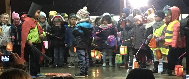 L'école maternelle fête la Saint Martin