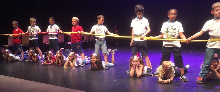 Spectacle de fin d'année de l'école élémentaire